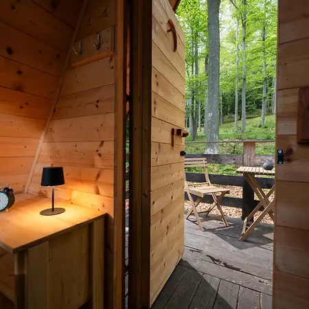 Kemping Nature's Nest - The Woods *